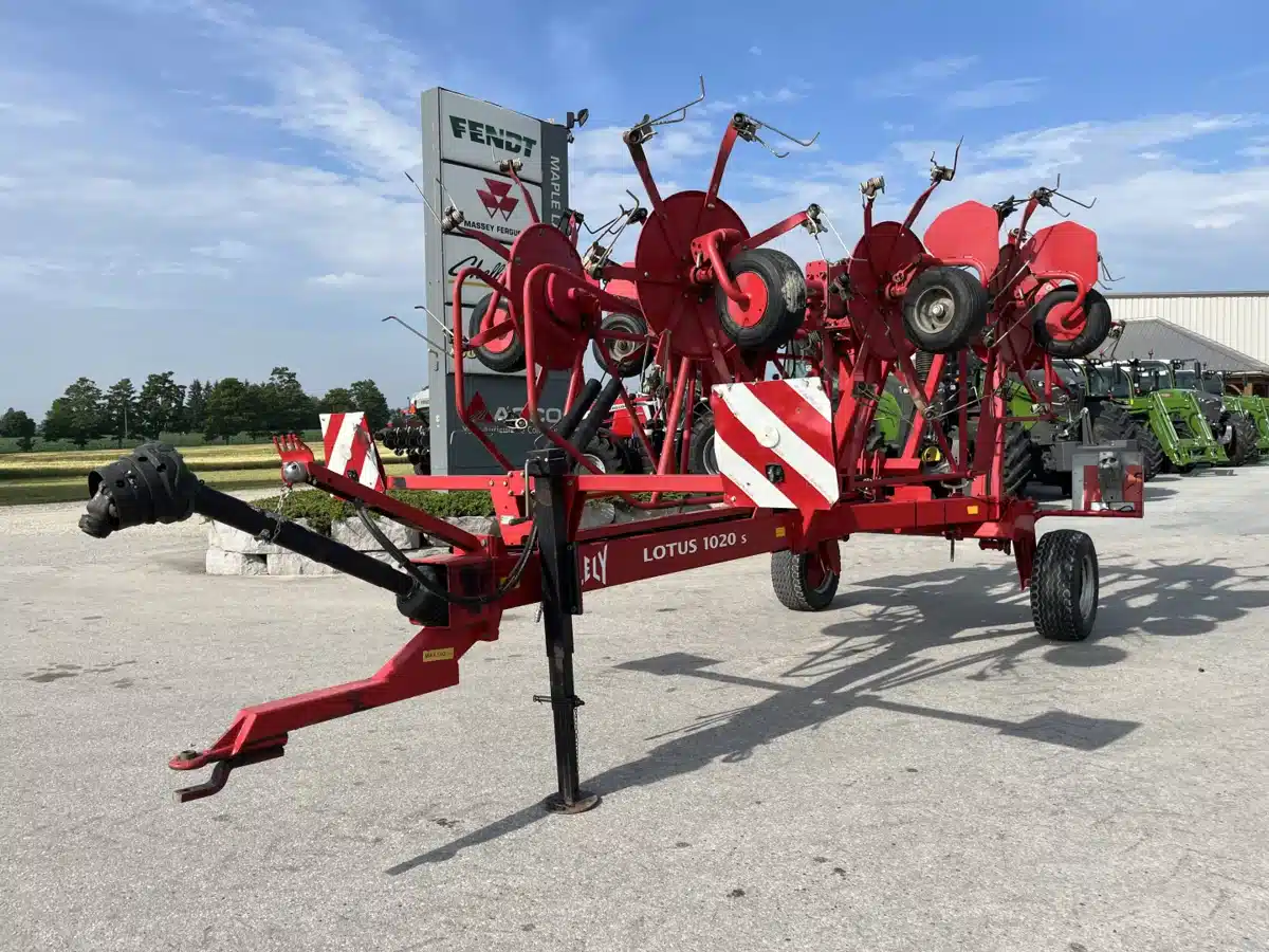Gallery image 1 for Used 2008 Lely 1020 P Tedder Rake