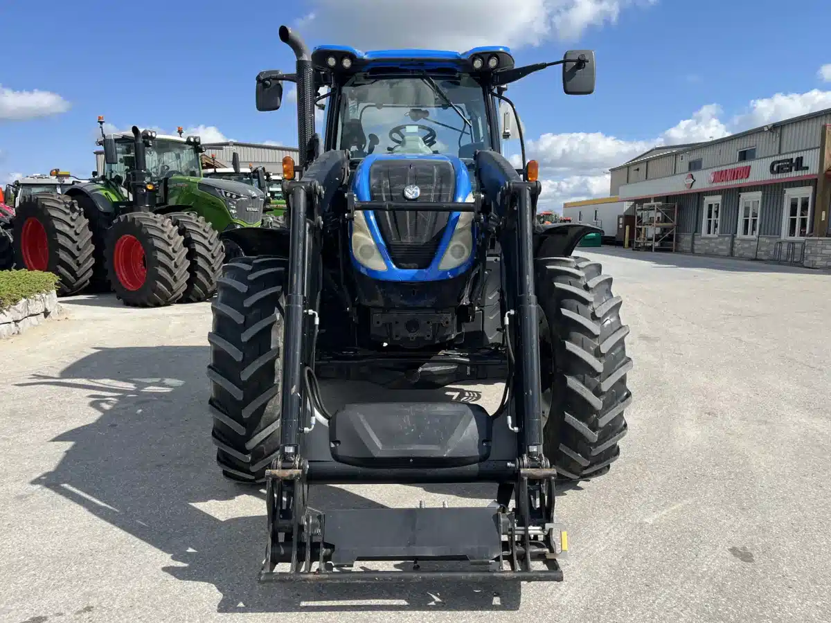 Gallery image 2 for Used 2018 New Holland T6.165 Tractor