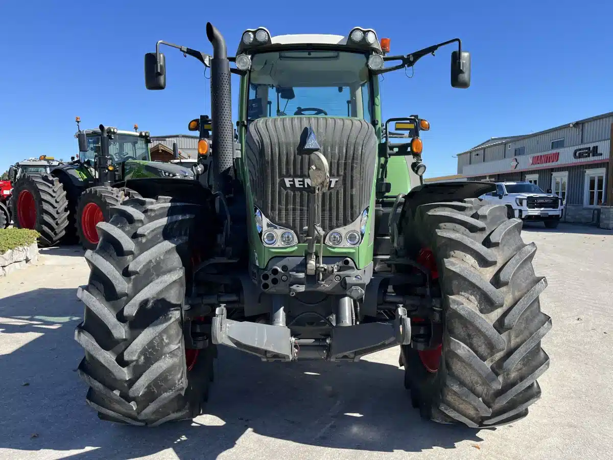 Gallery image 2 for Used 2009 Fendt 924 COM3 Tractor