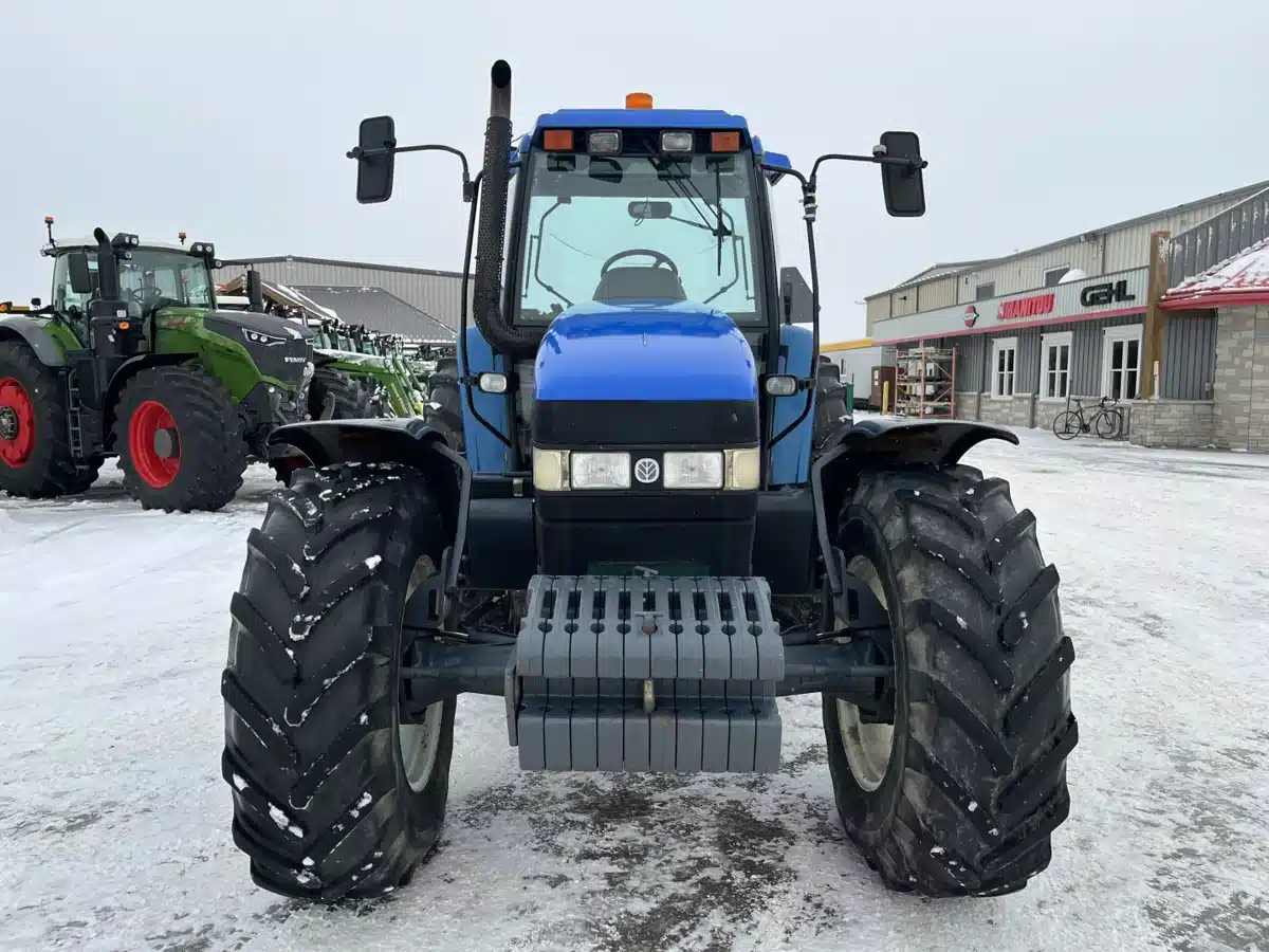 Gallery image 2 for Used 1998 New Holland 8560 Tractor