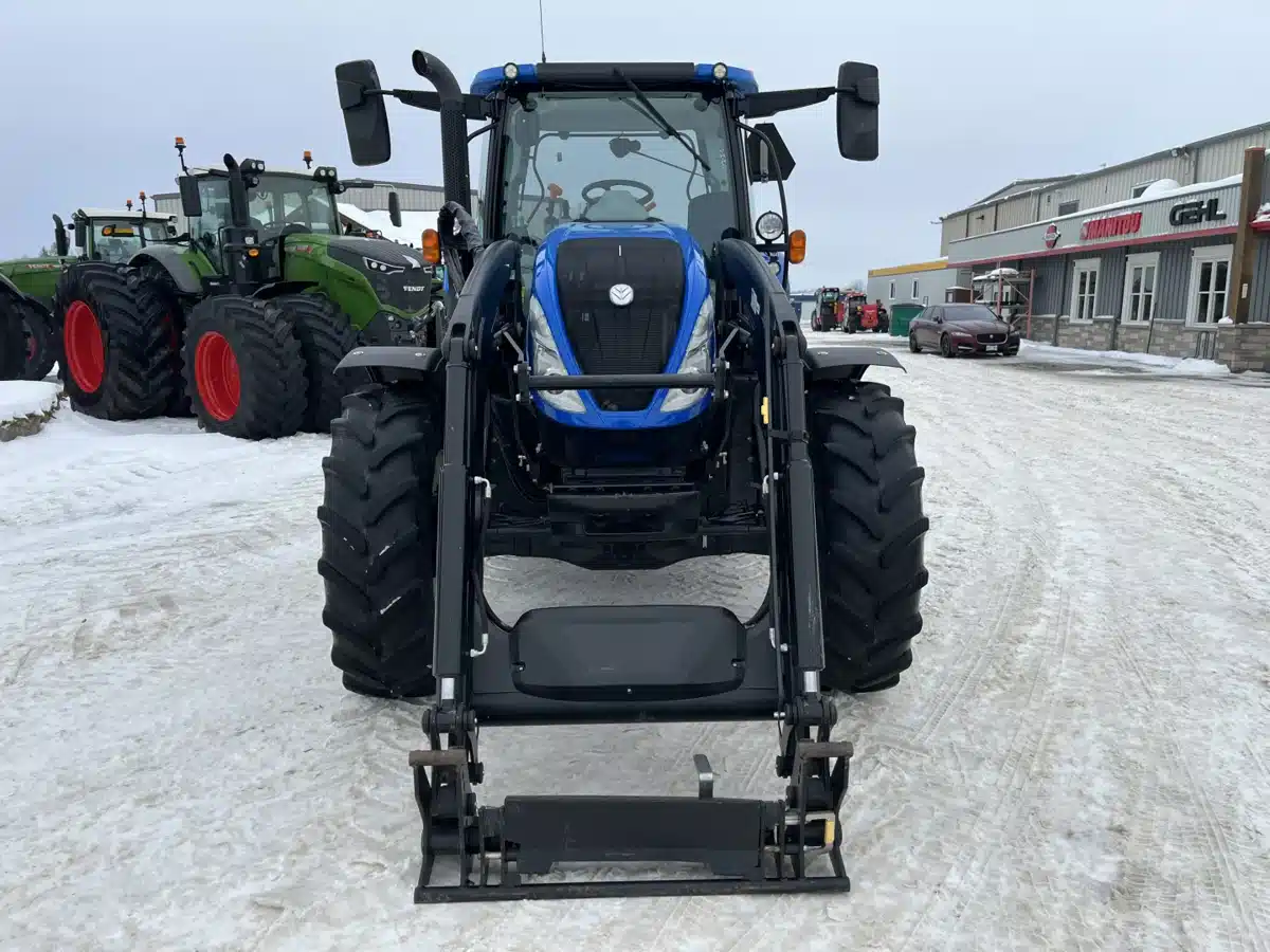 Gallery image 2 for 2022 New Holland T6.160 Tractor