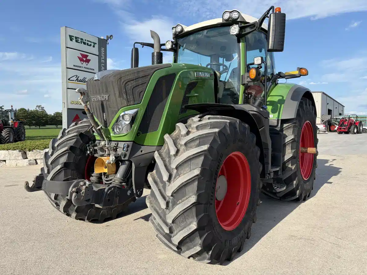 Gallery image 1 for 2023 Fendt 824 VARIO Tractor