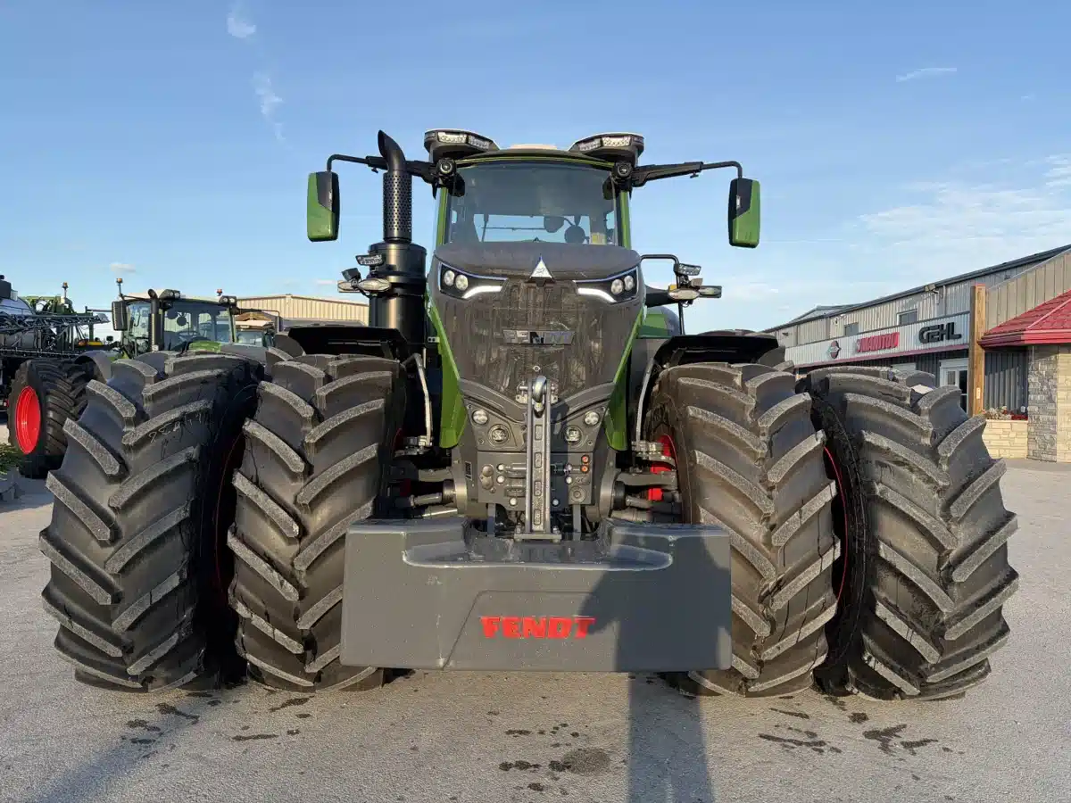 Photo de la Galerie 2 pour 2026 Fendt 1052 Gen4 Tracteur
