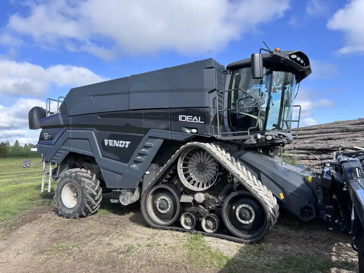 Gallery image 1 for 2024 Fendt IDEAL 9T Combine