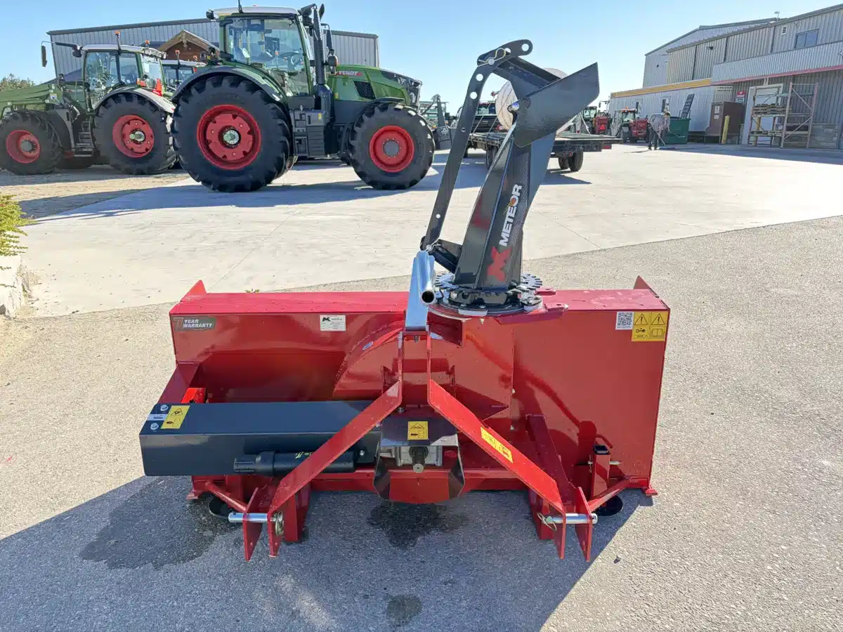 Gallery image 2 for 2026 MK Martin Meteor SB60 Snow Blower