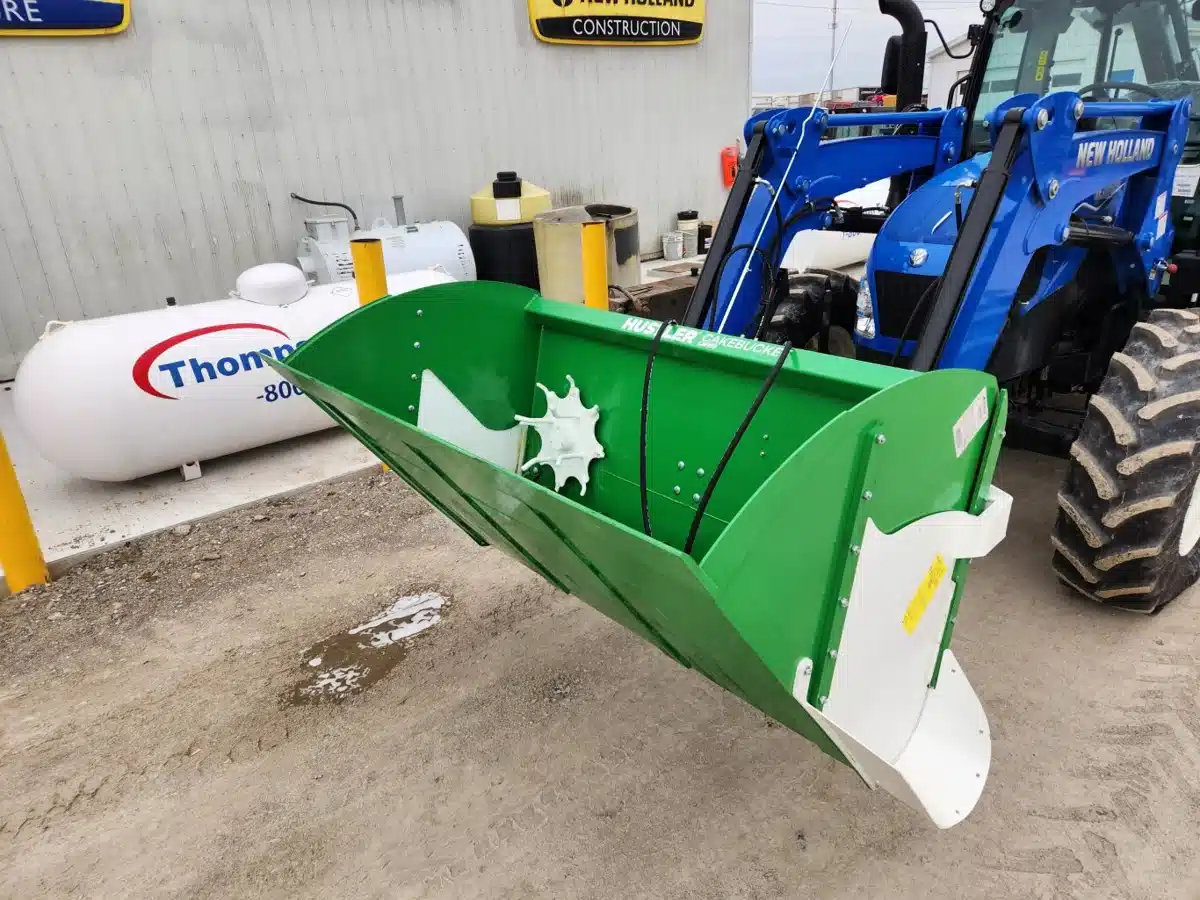 Gallery image 2 for 2024 Hustler Turf LM180 CakeBucket Bucket