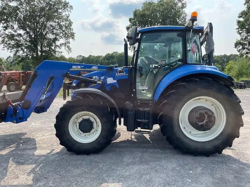 Photo de la Galerie 2 pour 2014 New Holland T5.95 Tracteur