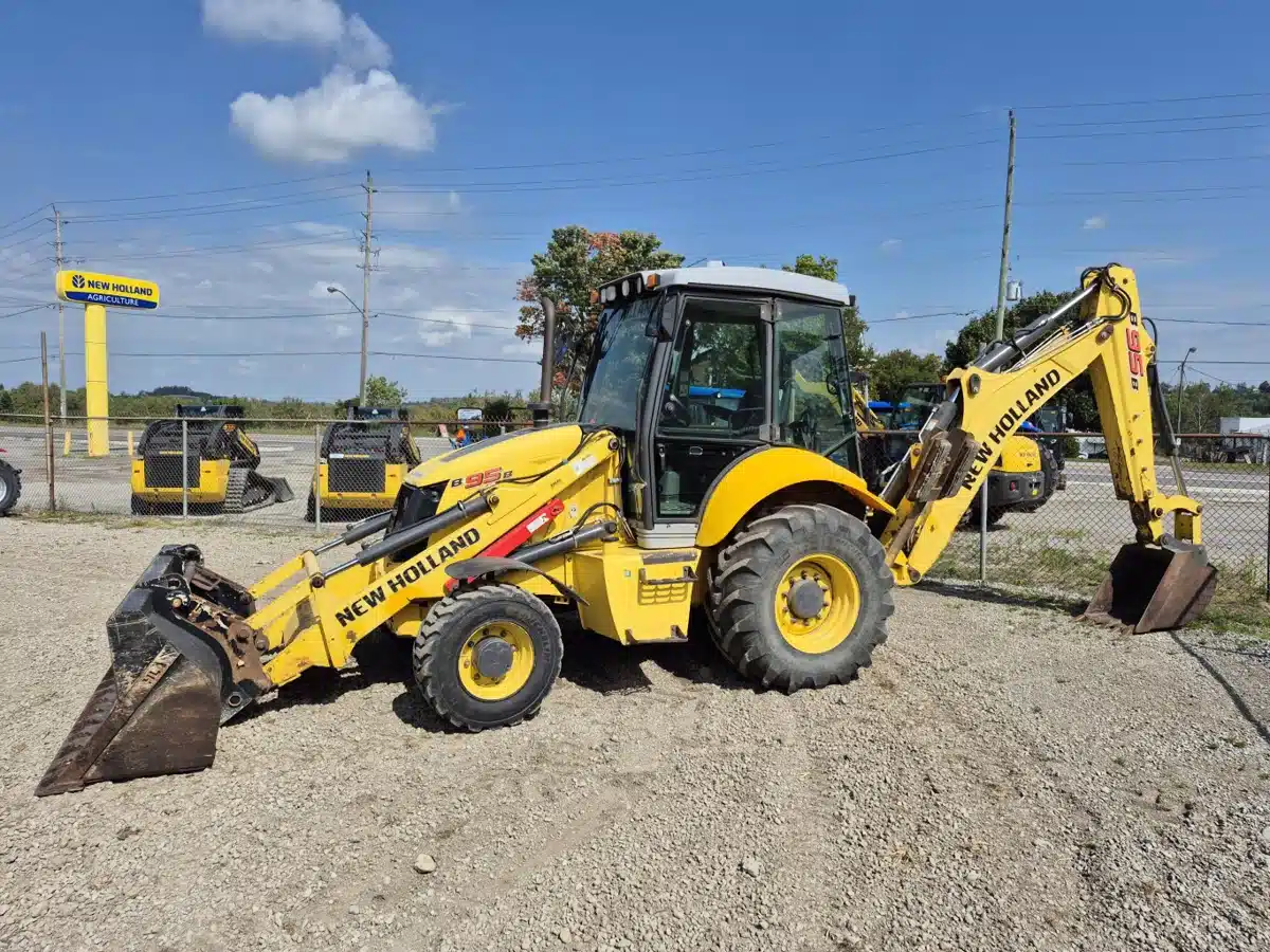 Gallery image 1 for 2009 New Holland B95B Backhoe