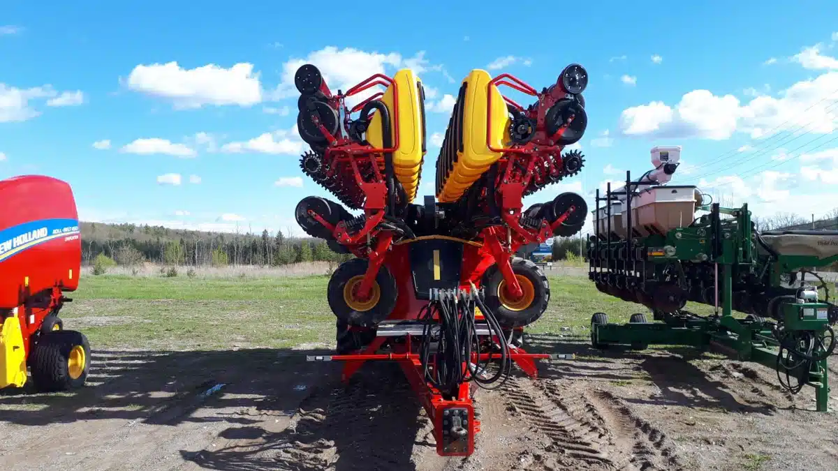 Photo de la Galerie 2 pour Väderstad TEMPO L 16 Planteur