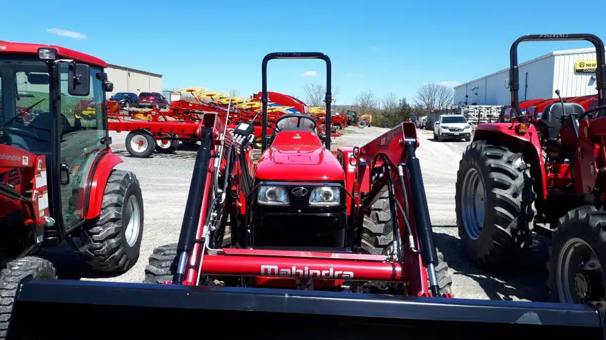 Gallery image 2 for Mahindra 4550 Tractor