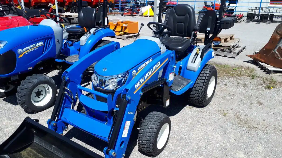 Gallery image 2 for New Holland WORKMASTER 25S Tractor