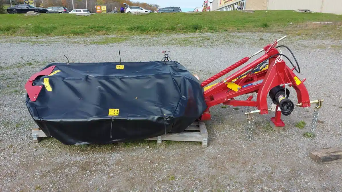 Gallery image 1 for New Holland DuraDisc 107M Disc Mower