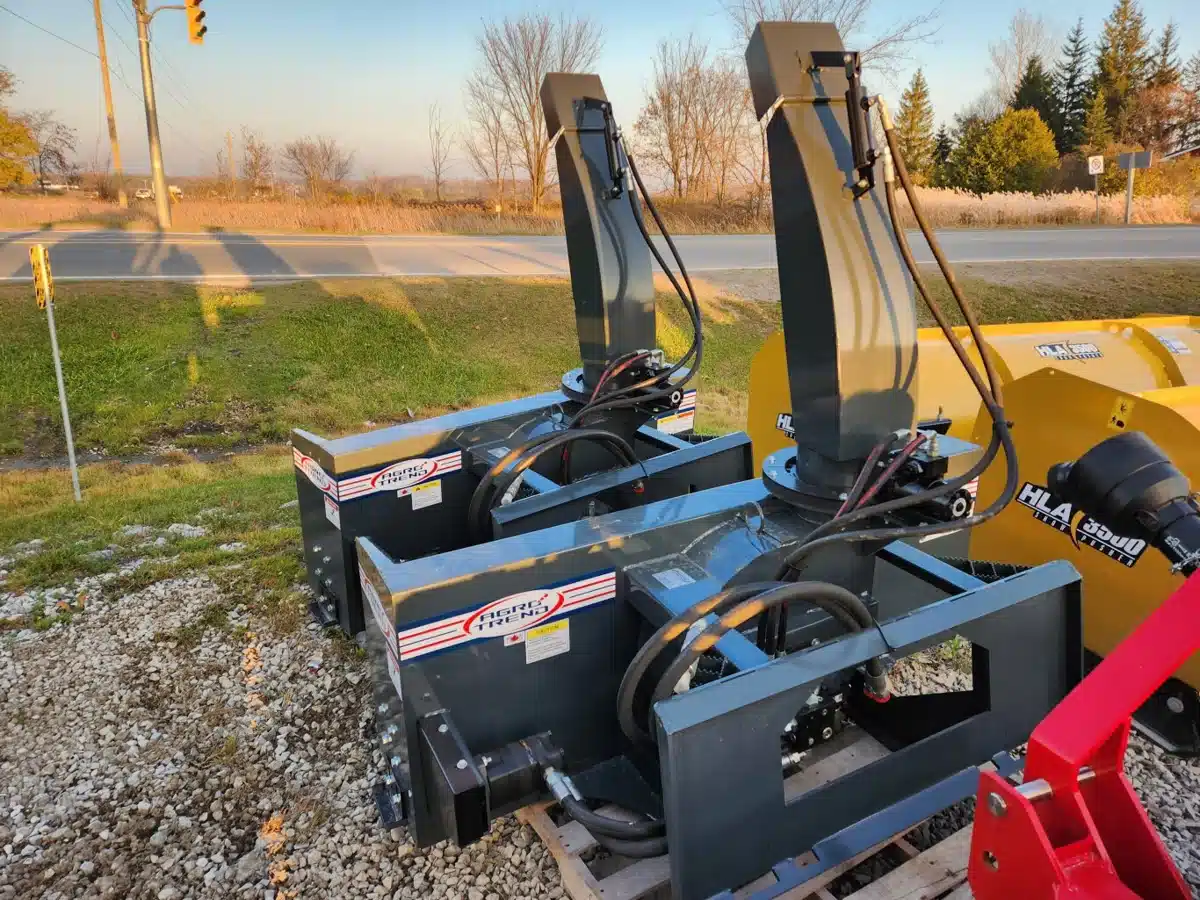 Gallery image 2 for Agro Trend 2072 Snow Blower