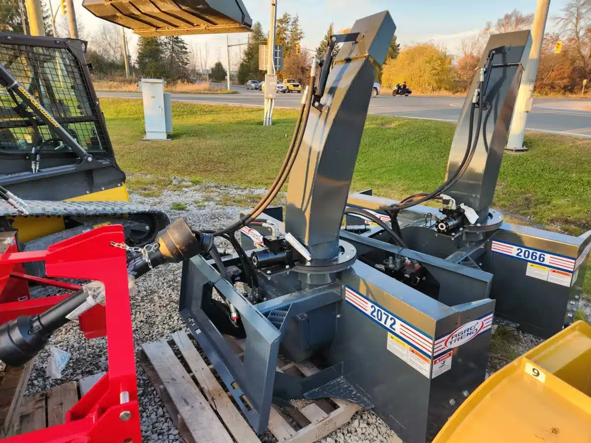 Gallery image 1 for Agro Trend 2072 Snow Blower