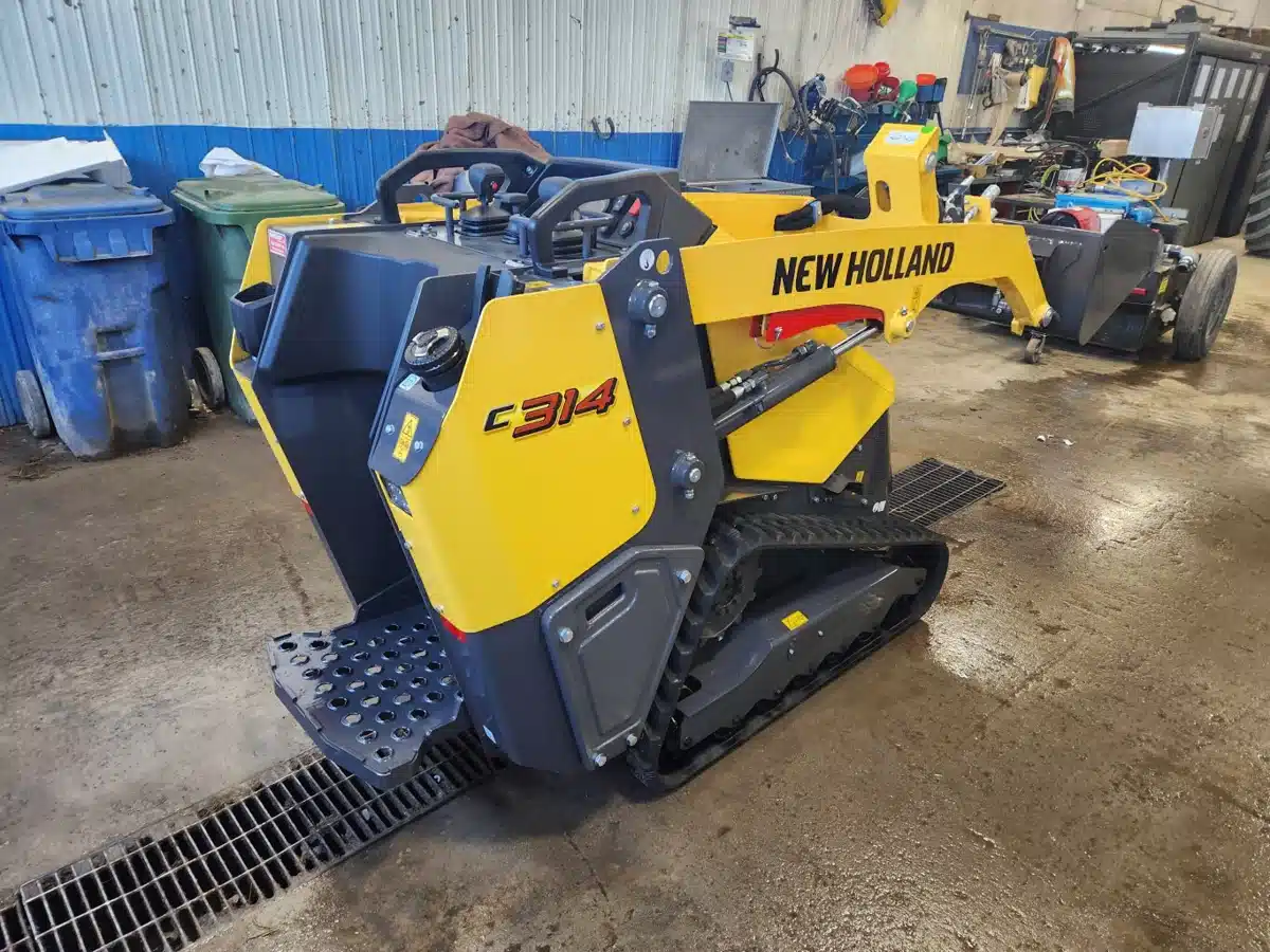 Gallery image 2 for New Holland C314 Track Loader