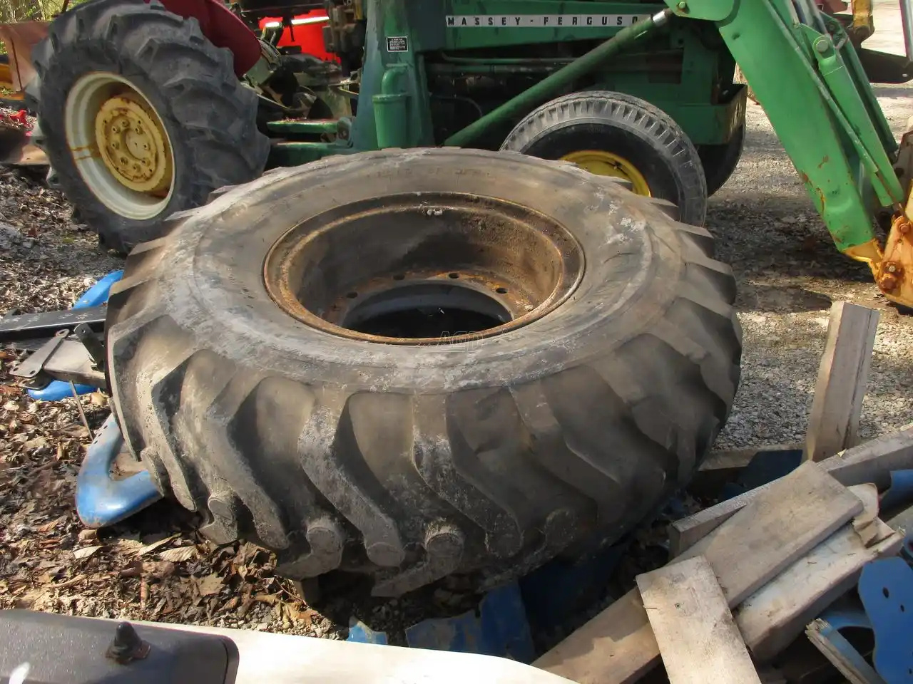 Gallery image 1 for Used 14:00 X 24 Tires & Rims