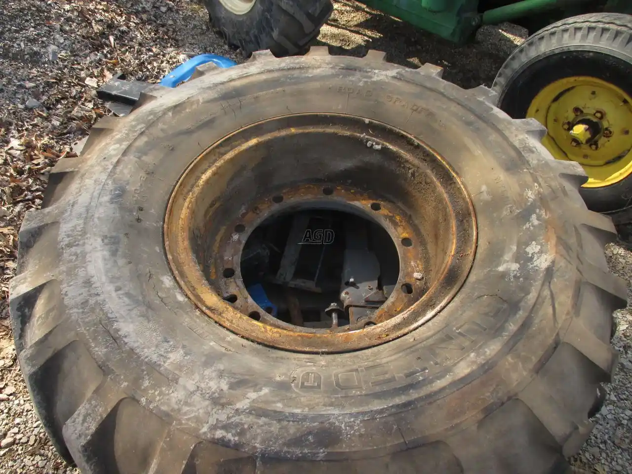 Gallery image 2 for Used 14:00 X 24 Tires & Rims