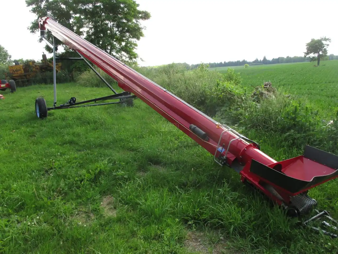 Gallery image 1 for New Easy-Vey 1041 Belt Conveyor