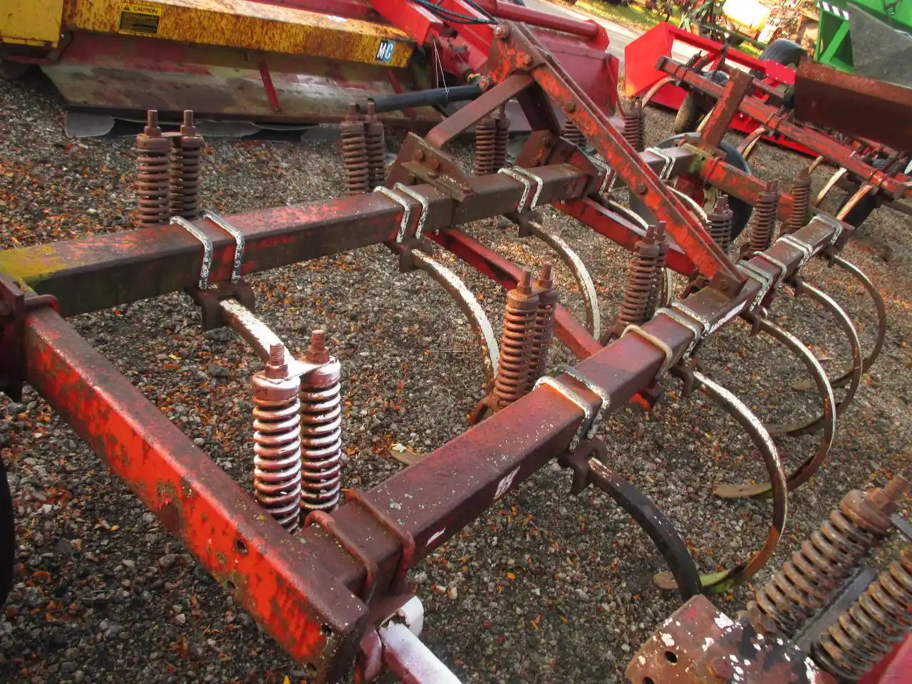 Gallery image 2 for Used International Harvester 55 Chisel Plow