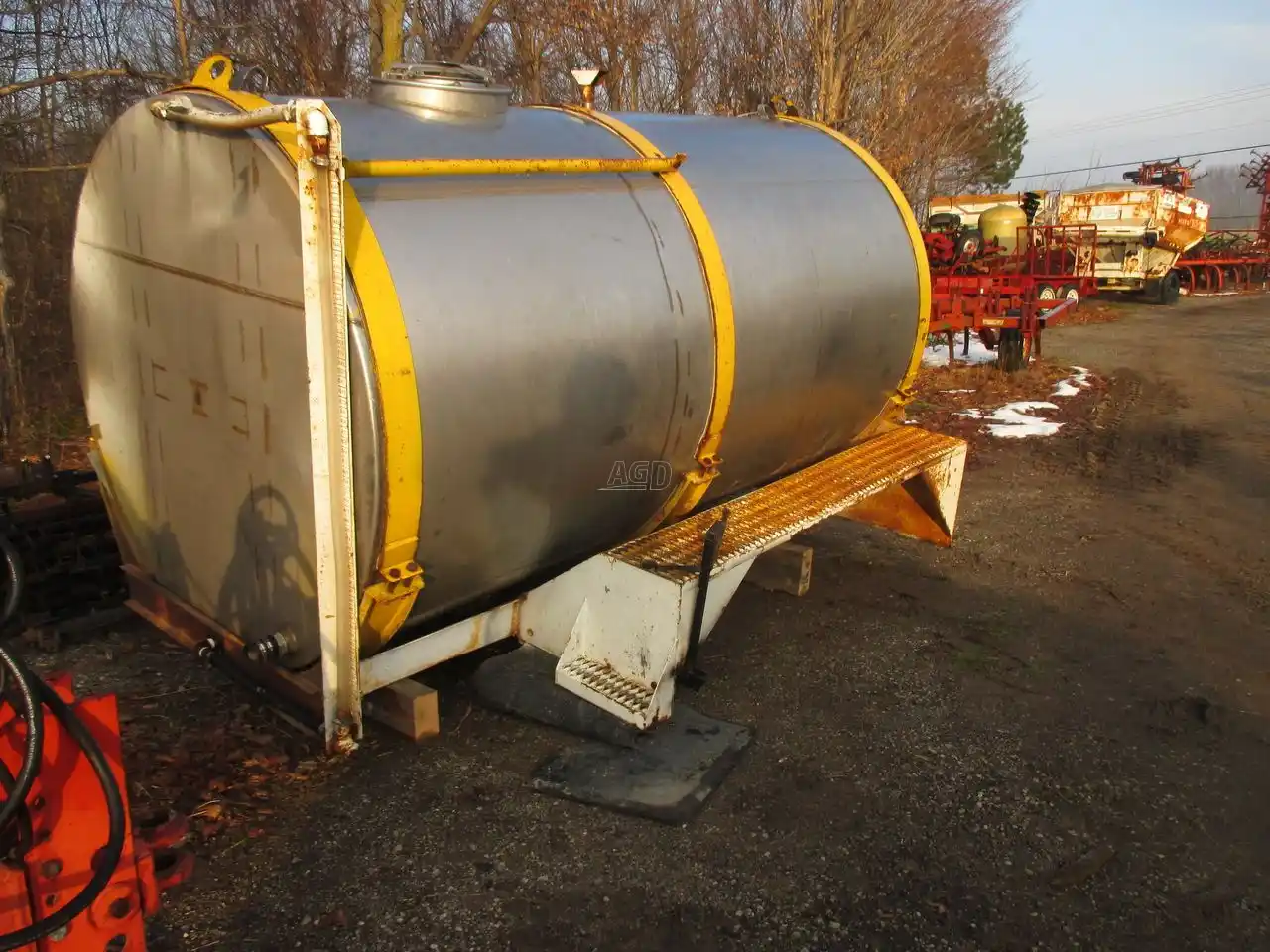 Gallery image 1 for Used Ag Chem 1600G Tank