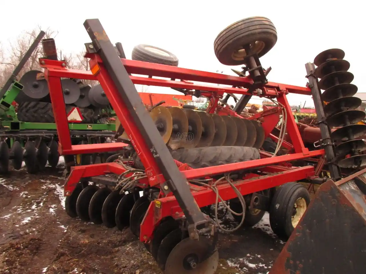 Gallery image 2 for Used International Harvester 496 Disc
