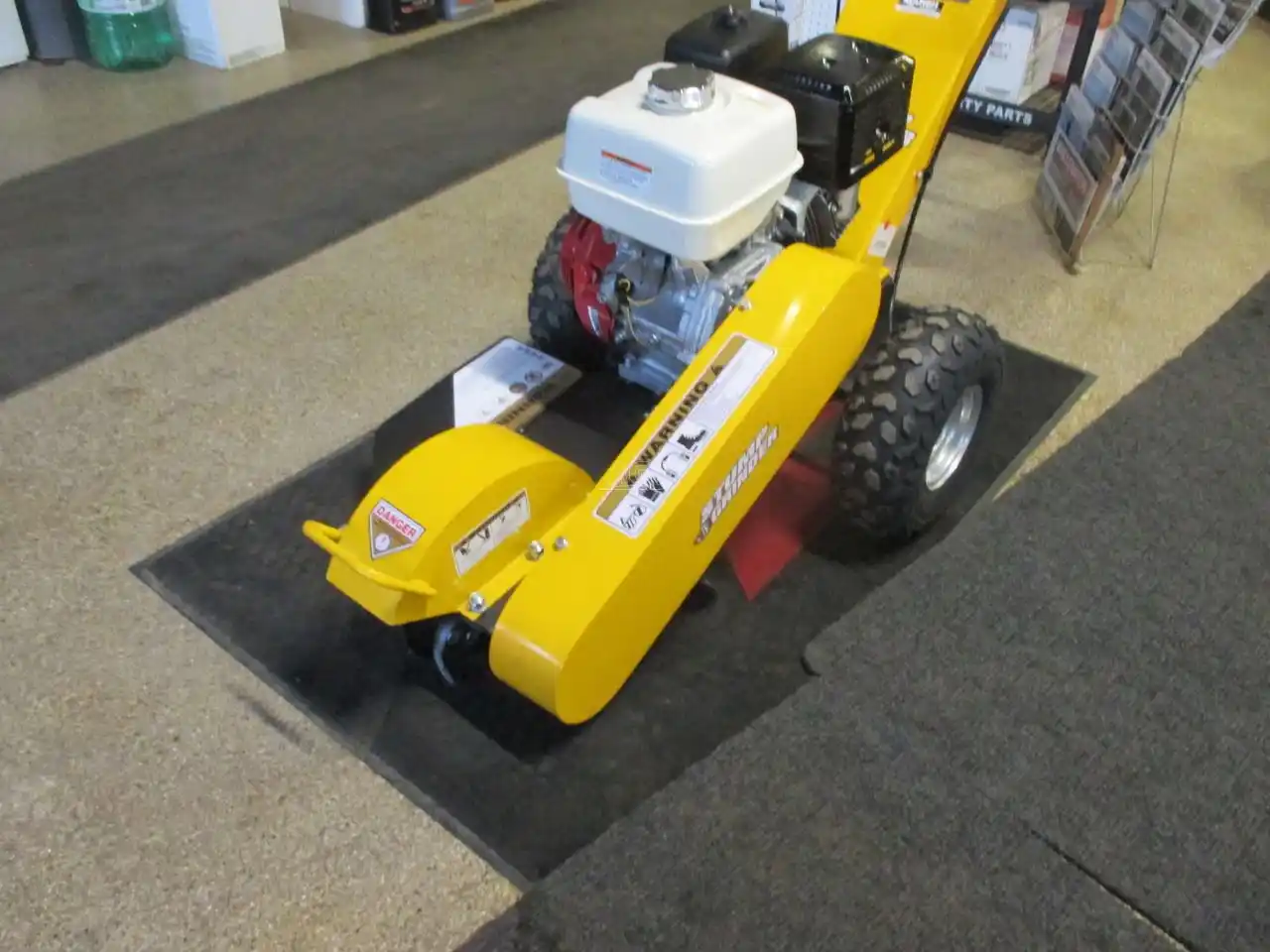 Gallery image 2 for New AgriEase SGGH13 Stump Grinder