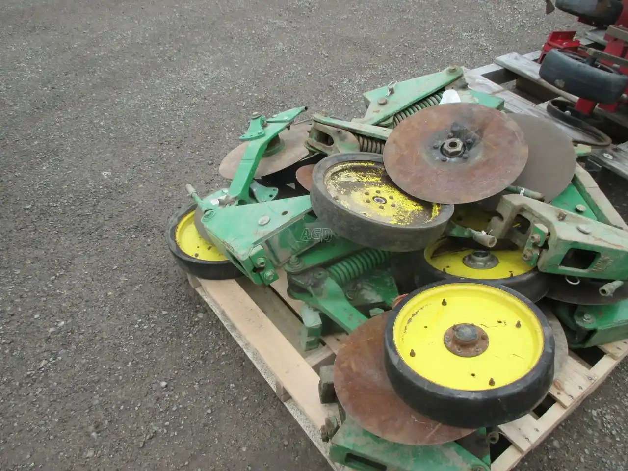 Gallery image 2 for Used John Deere 7200 COULTERS Attachment