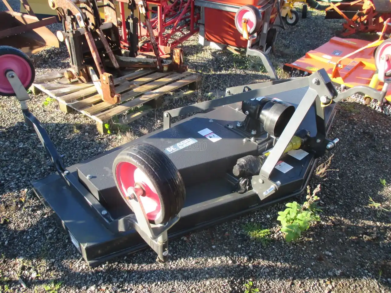 Gallery image 2 for New AgriEase 96 Mower - Finishing