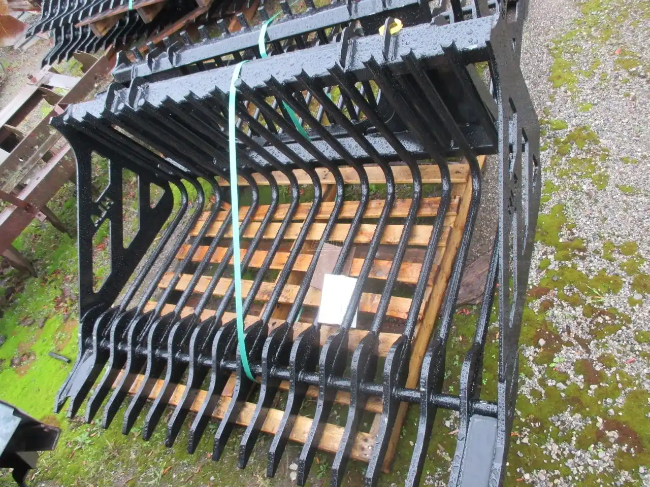 Gallery image 1 for HLA Attachments 55 Stone Fork