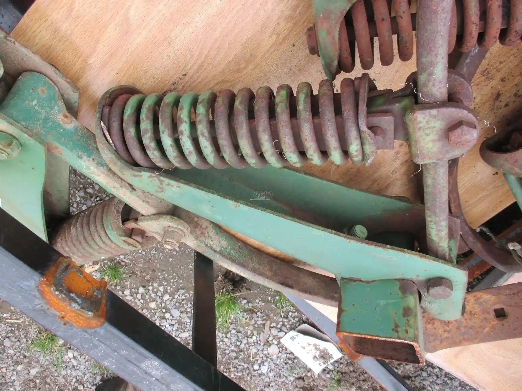 Gallery image 2 for Used John Deere shanks Attachment