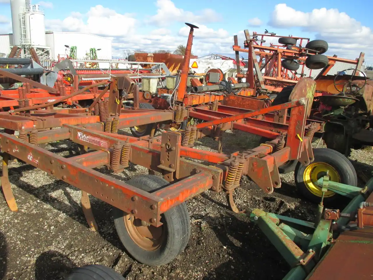 Gallery image 1 for Used Kewanee 11' Chisel Plow