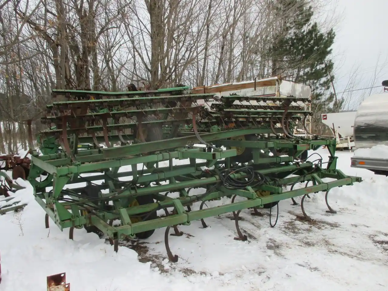 Gallery image 2 for Used John Deere 1010 Cultivator
