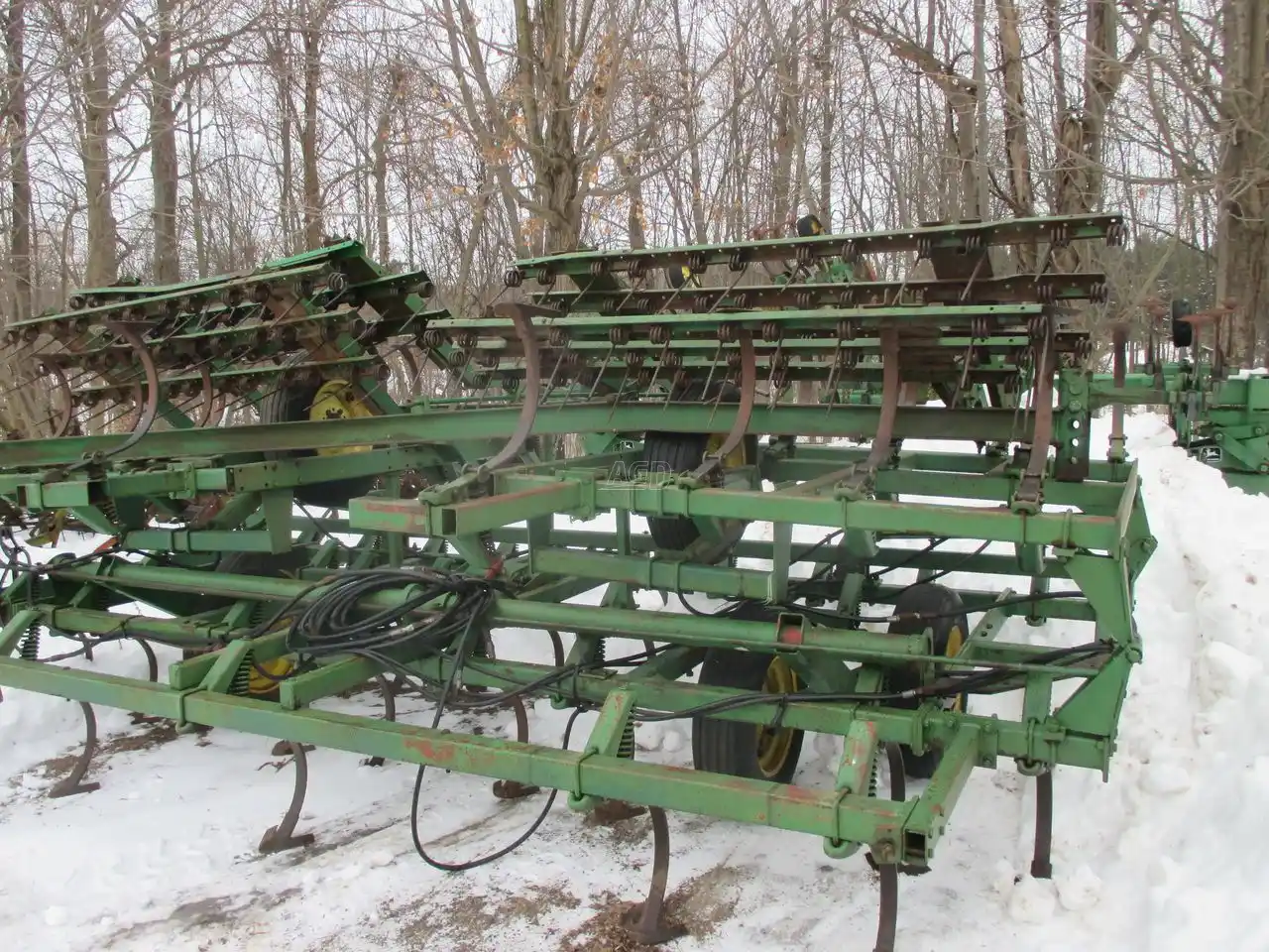 Gallery image 1 for Used John Deere 1010 Cultivator