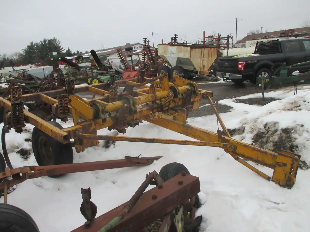 Gallery image 2 for Used Taylor Way 12' Chisel Plow