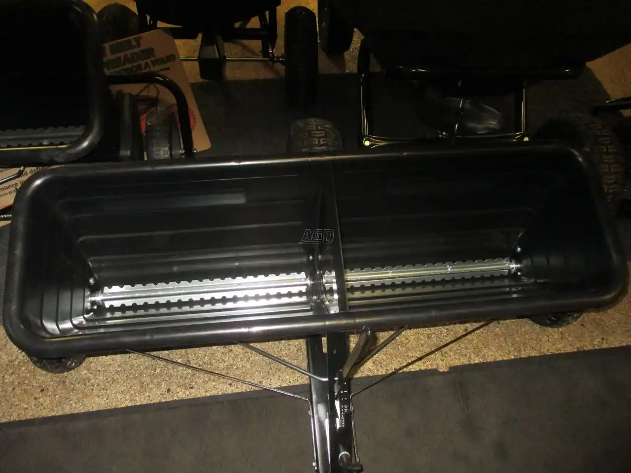 Gallery image 2 for New Agri-Fab 175 Lbs Spreader - Fertilizer