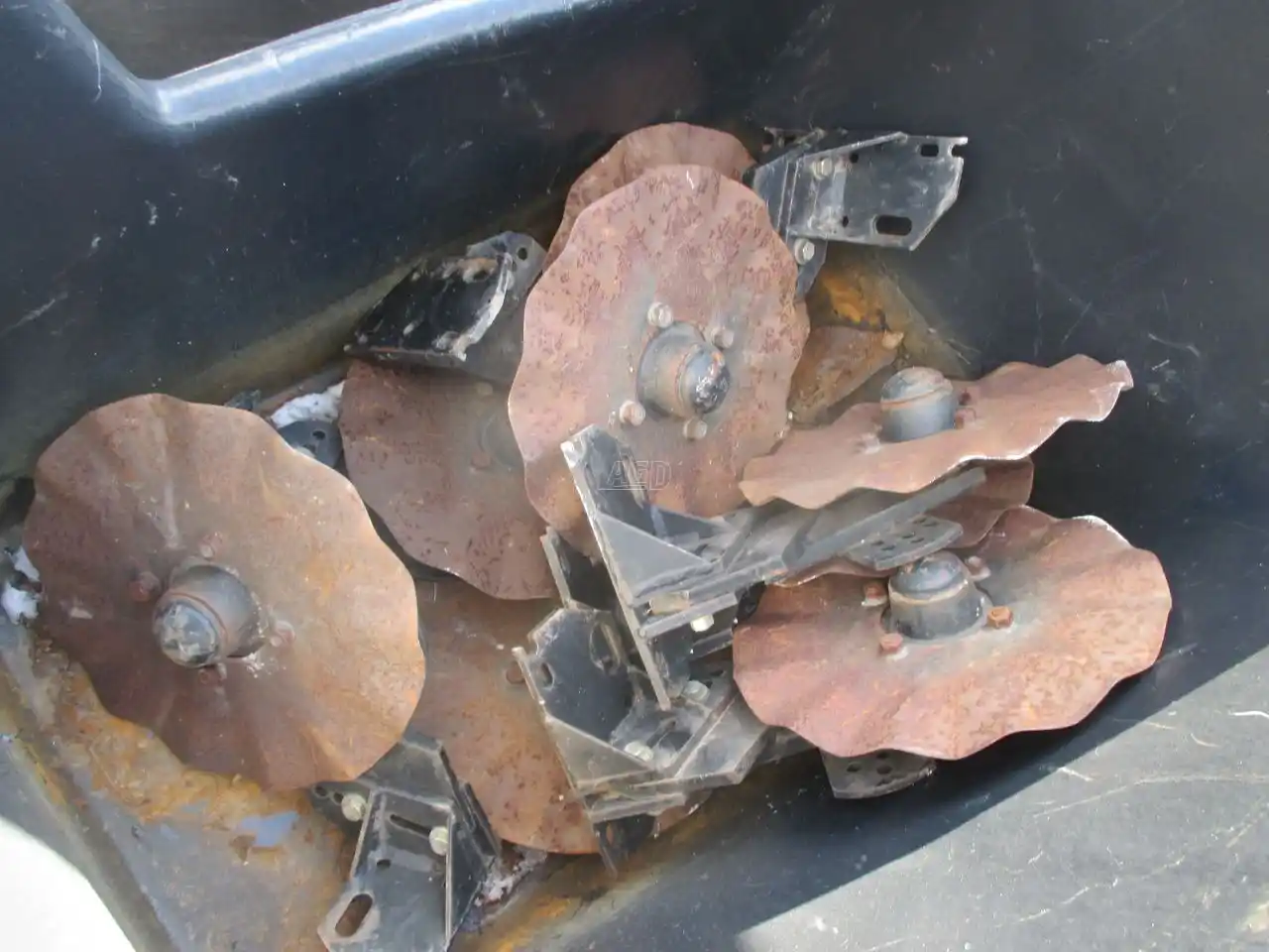 Gallery image 2 for Used Yetter Coulters Attachment