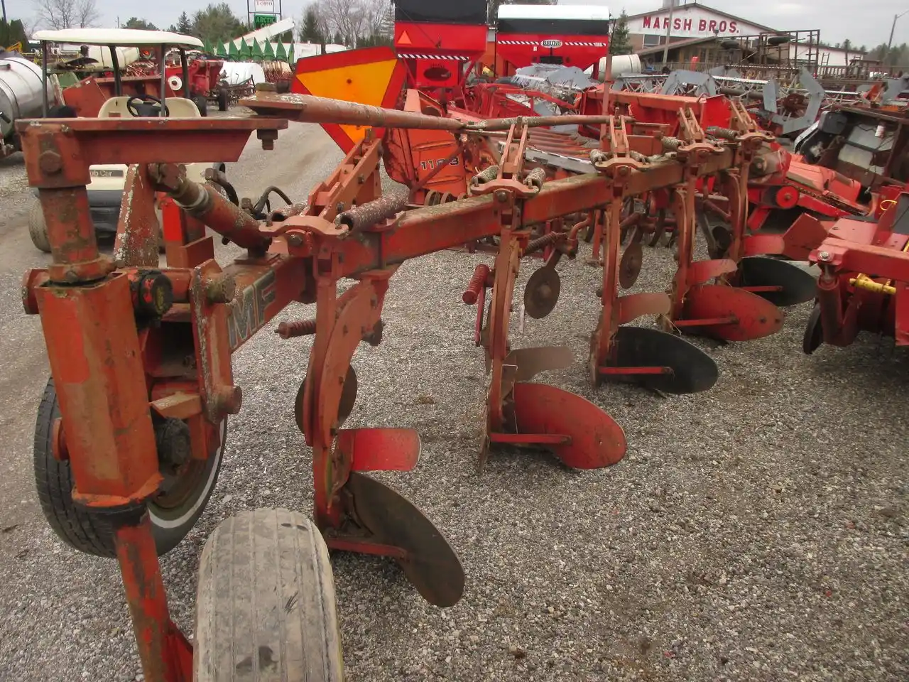 Gallery image 1 for Used Massey Ferguson 144 Plow