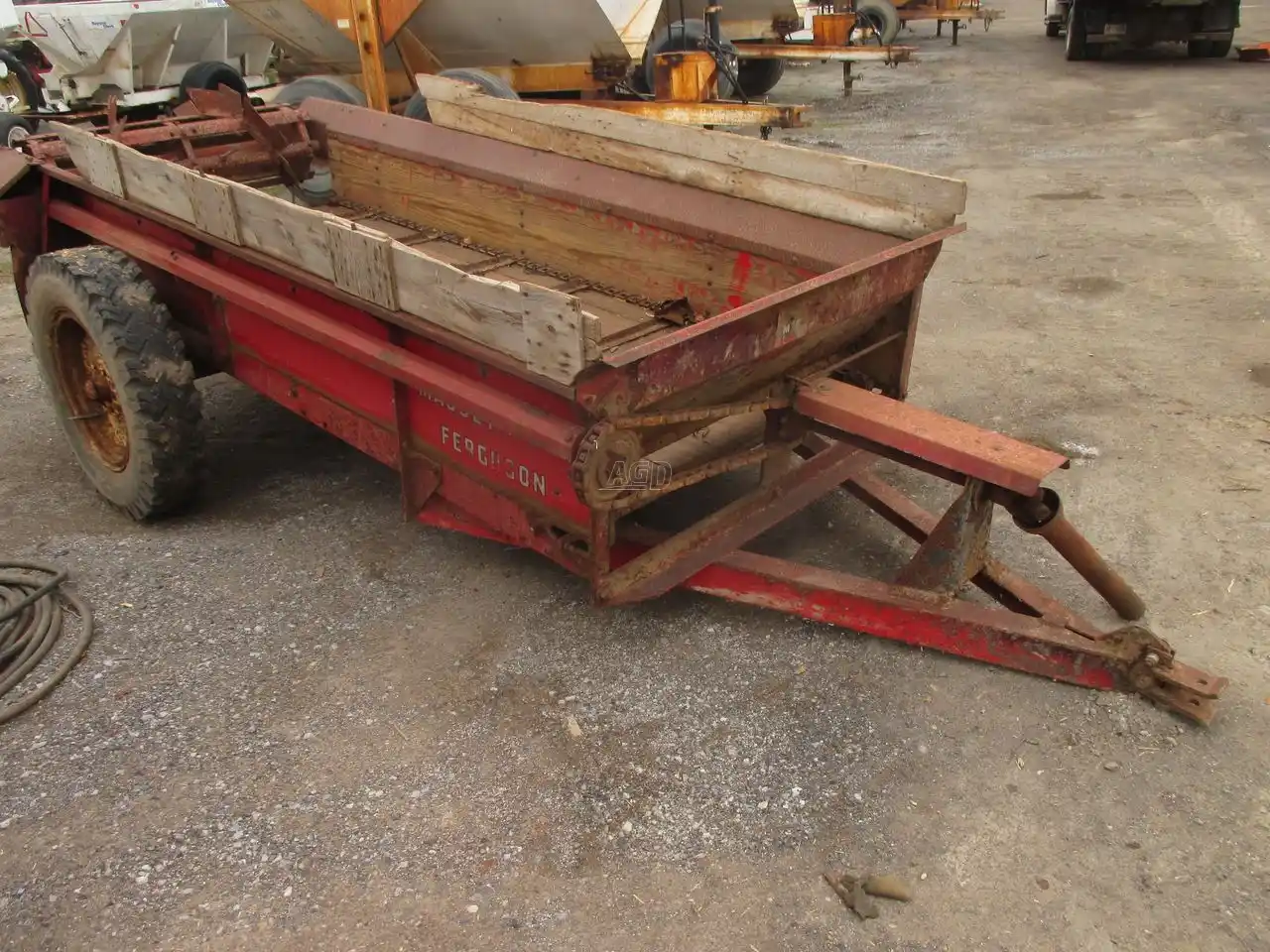 Gallery image 2 for Used Massey Ferguson 18 Manure Spreader