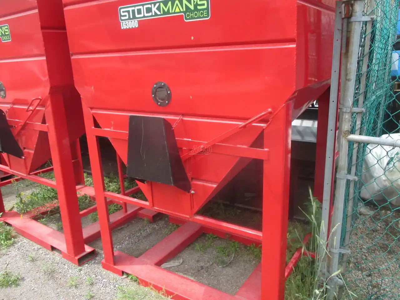 Gallery image 2 for New Stockman's Choice Gravity Box