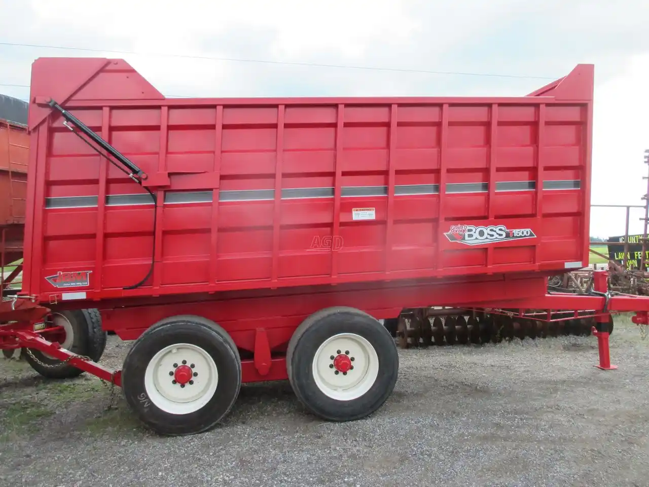 Gallery image 2 for New John BM Mfg Ltd. T-1500 GFB GRAIN & FORAGE BOSS Trailer - Grain