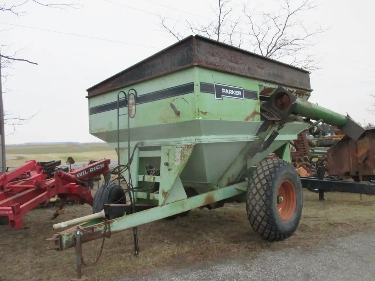 Gallery image 2 for Used Parker 450 Grain Cart