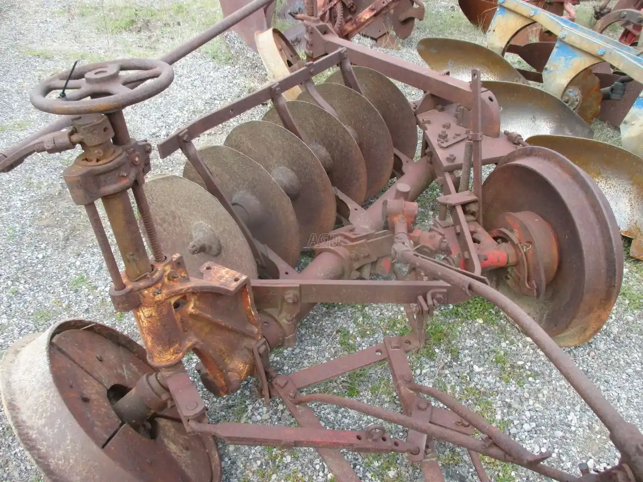 Gallery image 2 for Used Massey Harris 6 Blade Disc