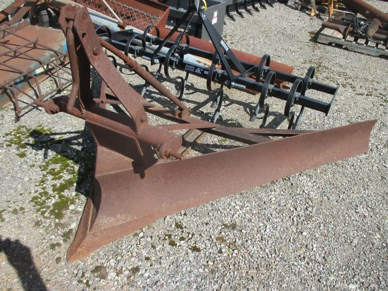 Gallery image 1 for Used Jawn 3PTH Ditcher