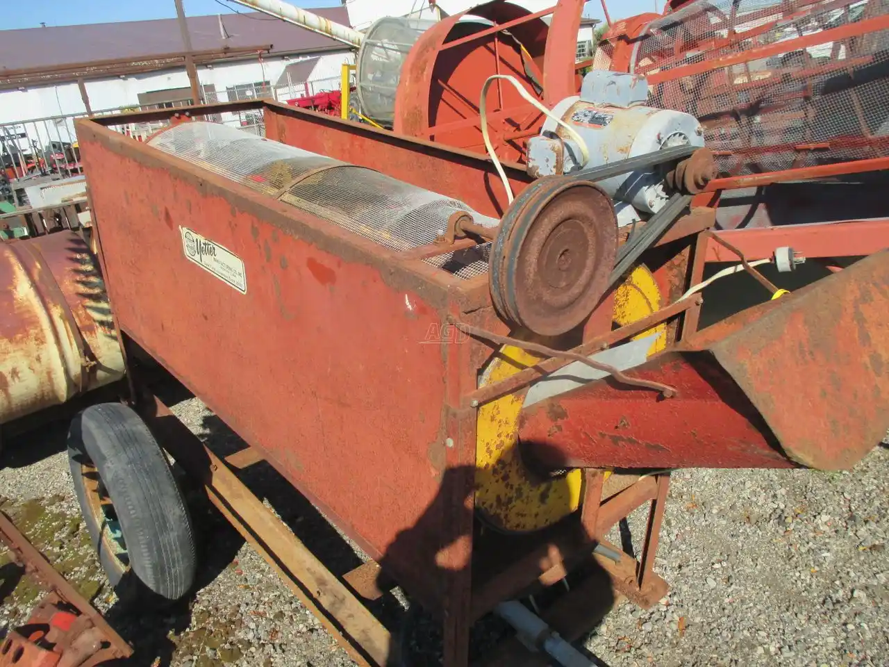 Gallery image 2 for Used Yetter 24" Grain Cleaner