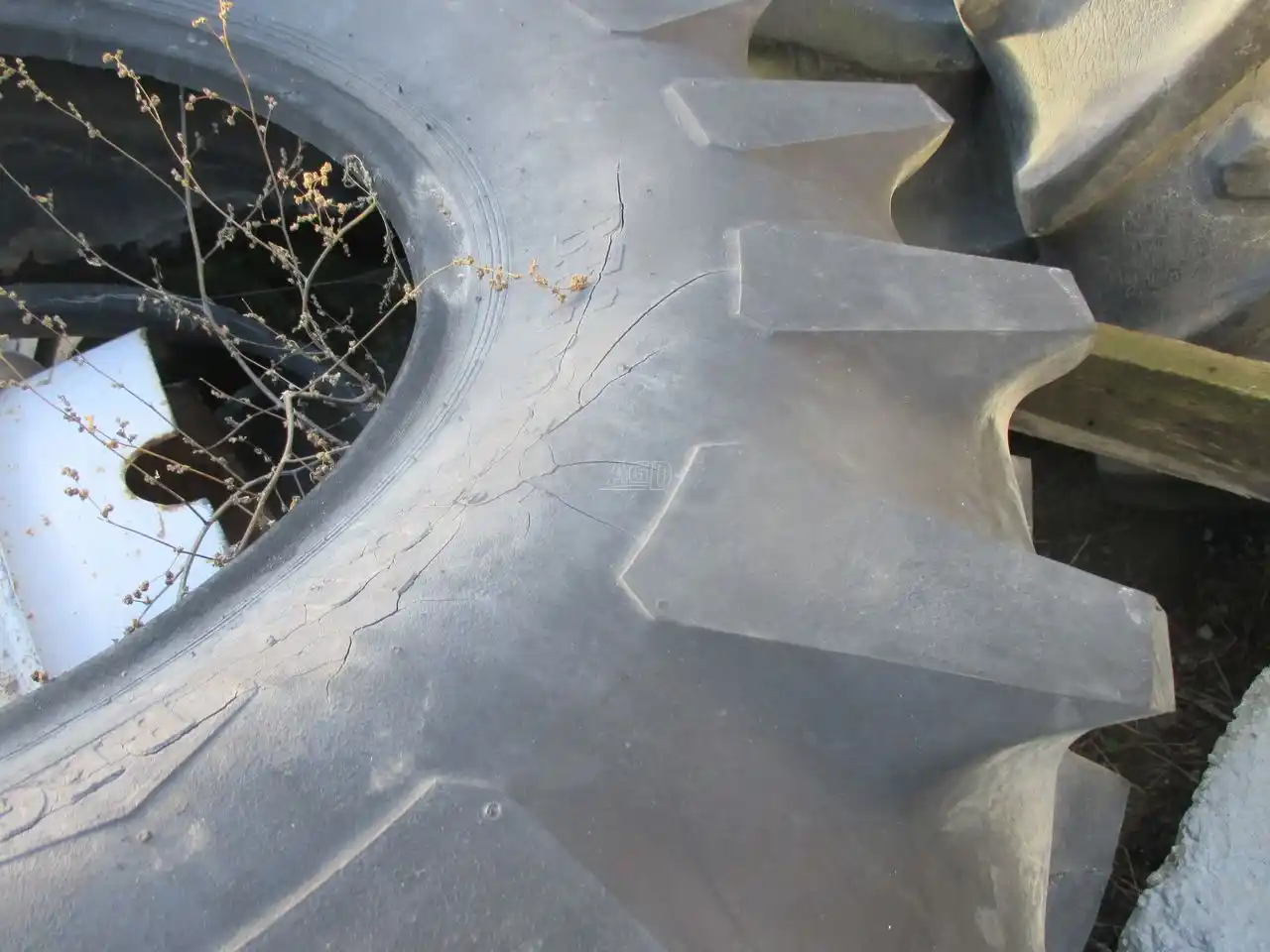 Gallery image 2 for Used Bridgestone 18.4 X 26 Tires