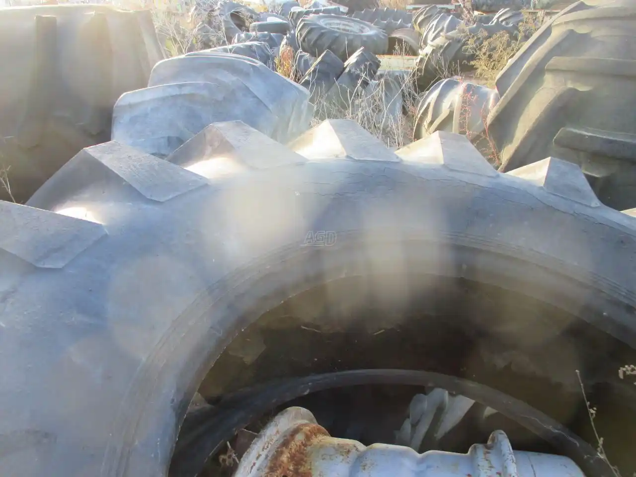 Gallery image 1 for Used Bridgestone 18.4 X 26 Tires