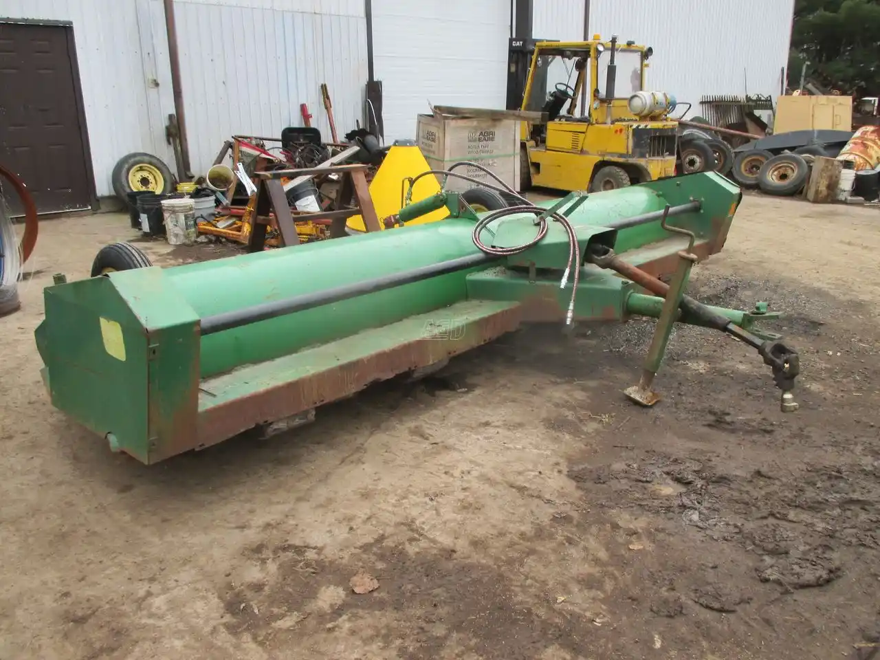Gallery image 1 for Used John Deere 27 Crop Chopper