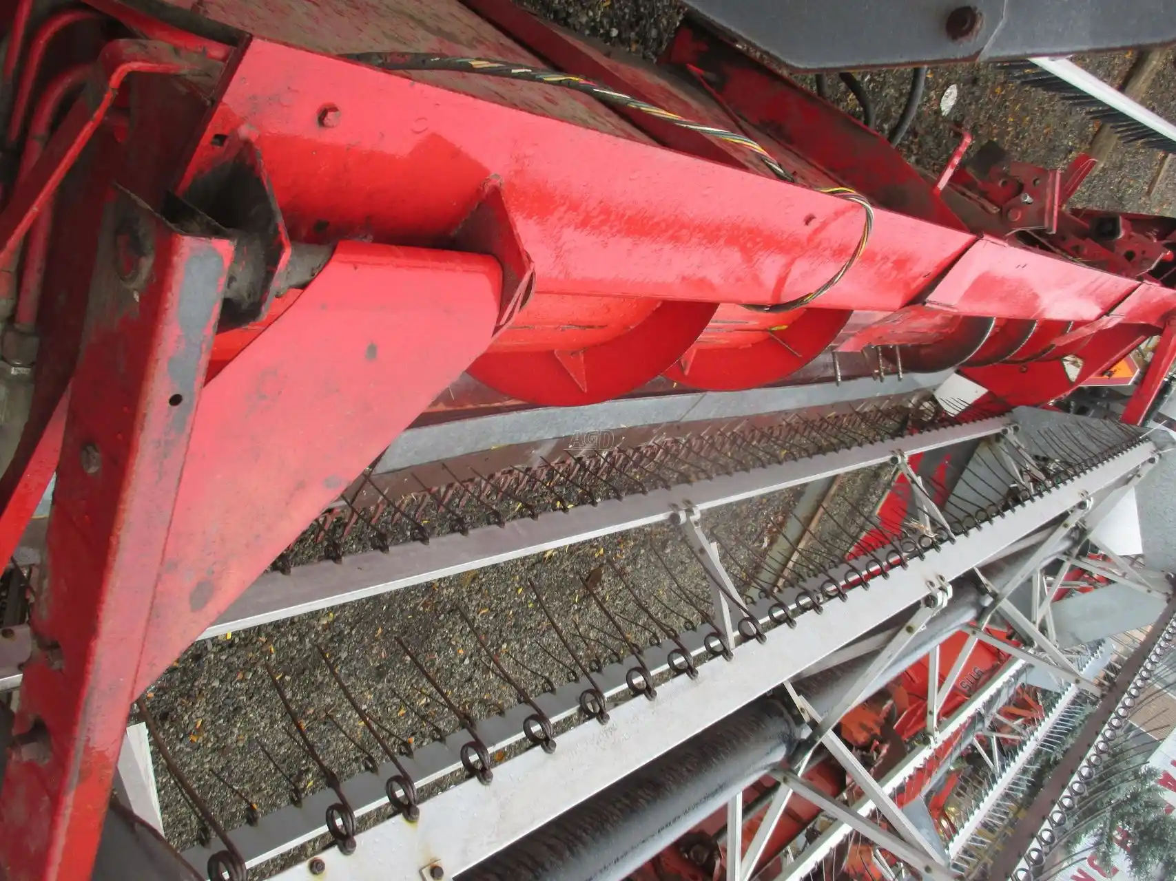 Gallery image 1 for Used Massey Ferguson 9116 Header - Flex