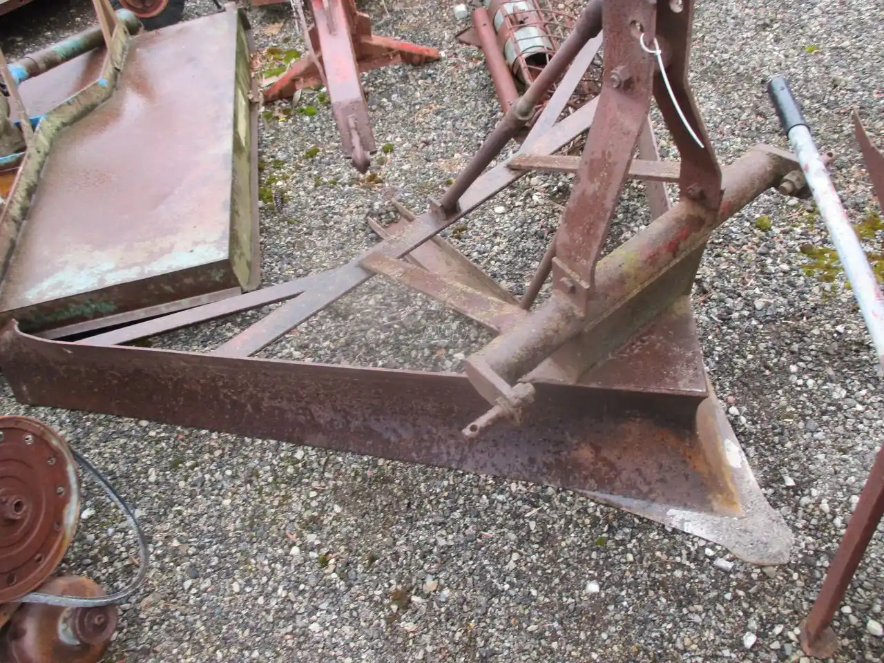 Gallery image 2 for Used Massey Harris V Ditcher