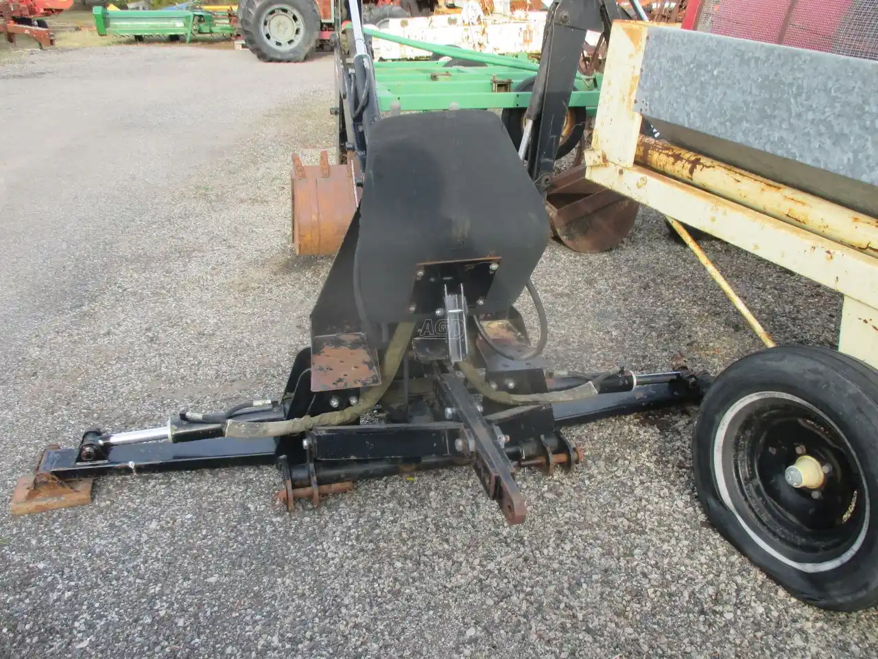 Gallery image 2 for Used Wallenstein 900 Backhoe Attachment